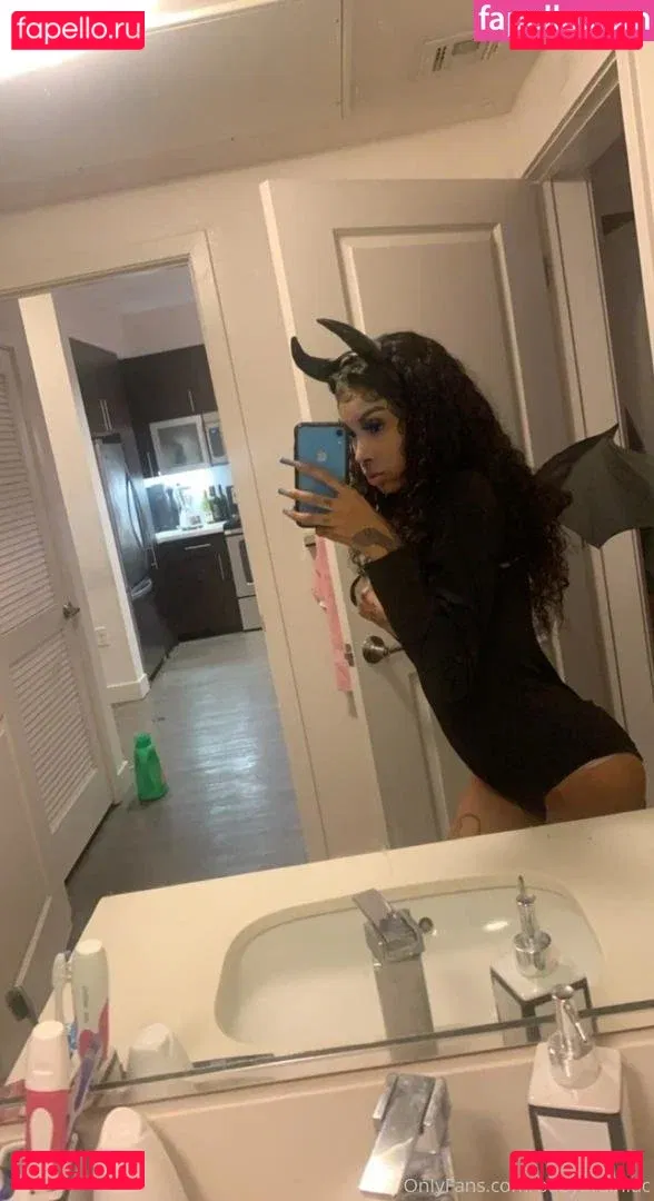 babyprincesskai Onlyfans Photo Gallery 