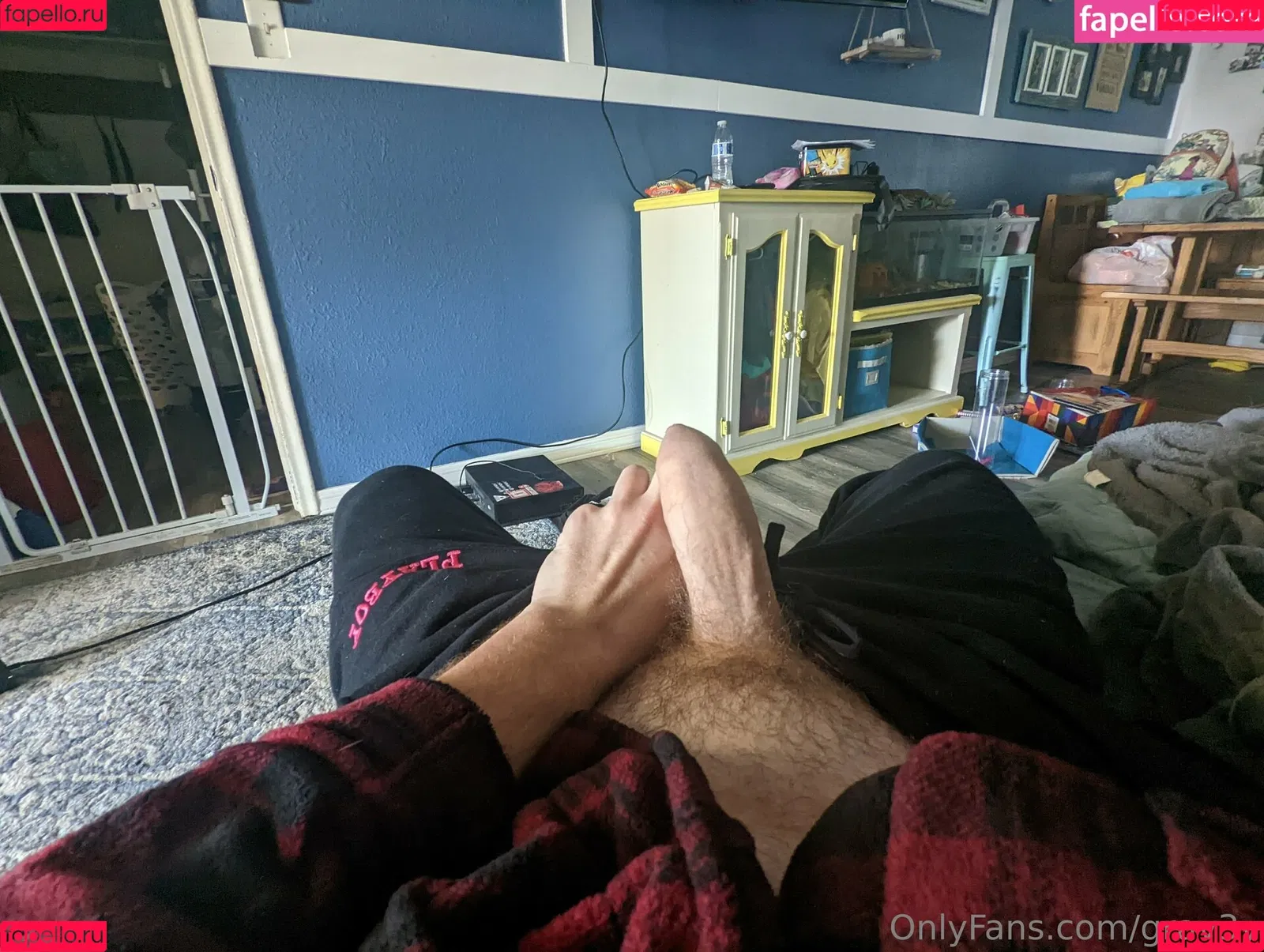 grav3y Onlyfans Photo Gallery 