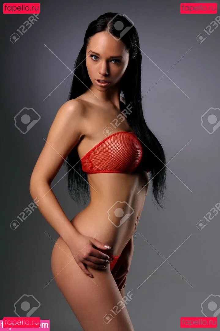 Tyra Kadney Onlyfans Photo Gallery 