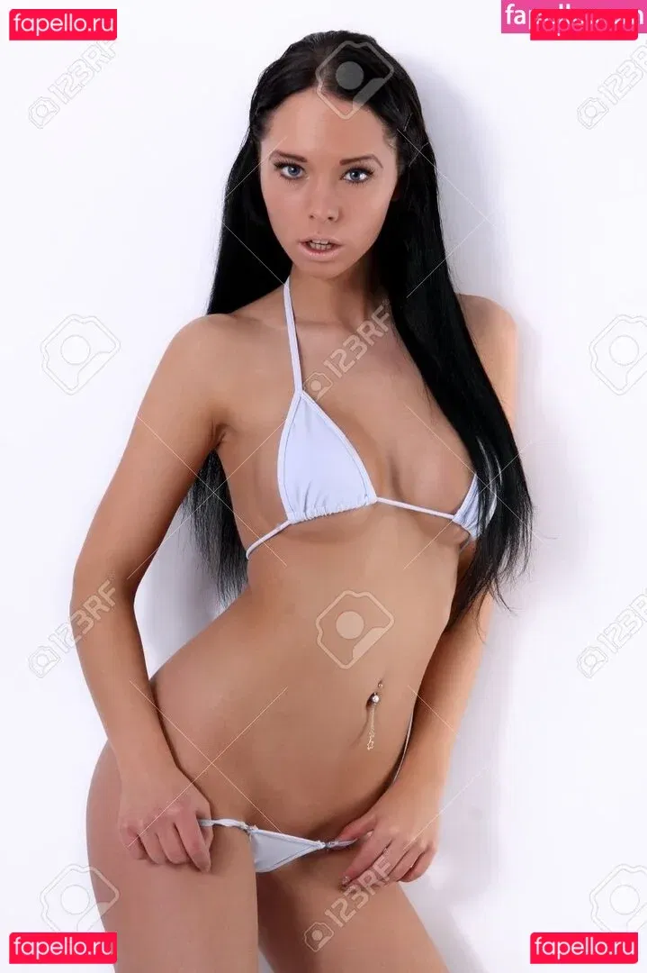 Tyra Kadney Onlyfans Photo Gallery 