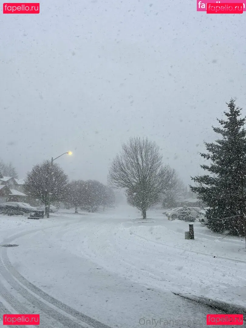 lilyfox_xo Onlyfans Photo Gallery 