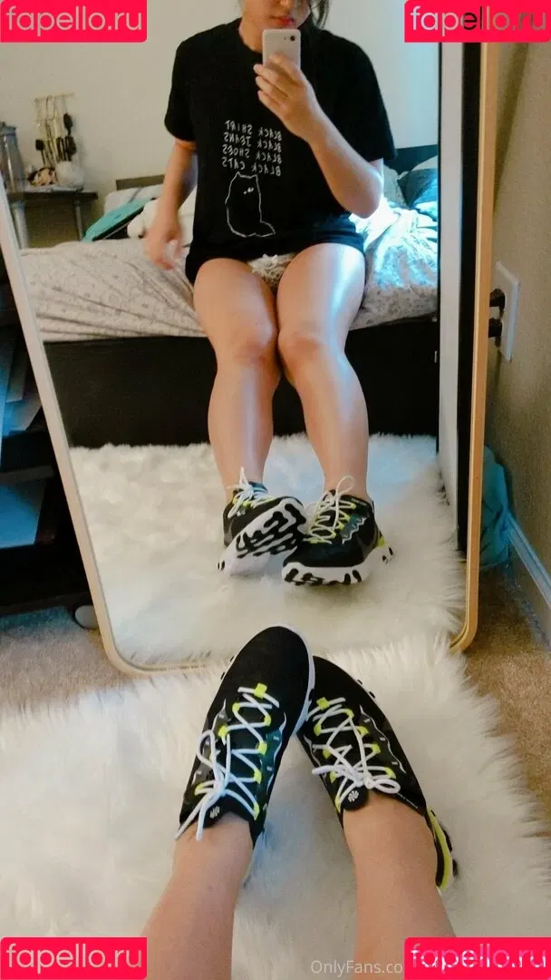 milkteamomoko Onlyfans Photo Gallery 
