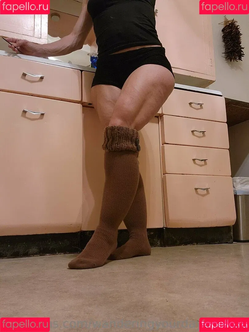wanderingyourdaydreams Onlyfans Photo Gallery 