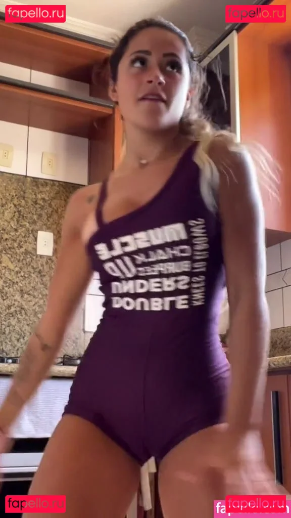 Nathalia Valente Onlyfans Photo Gallery 