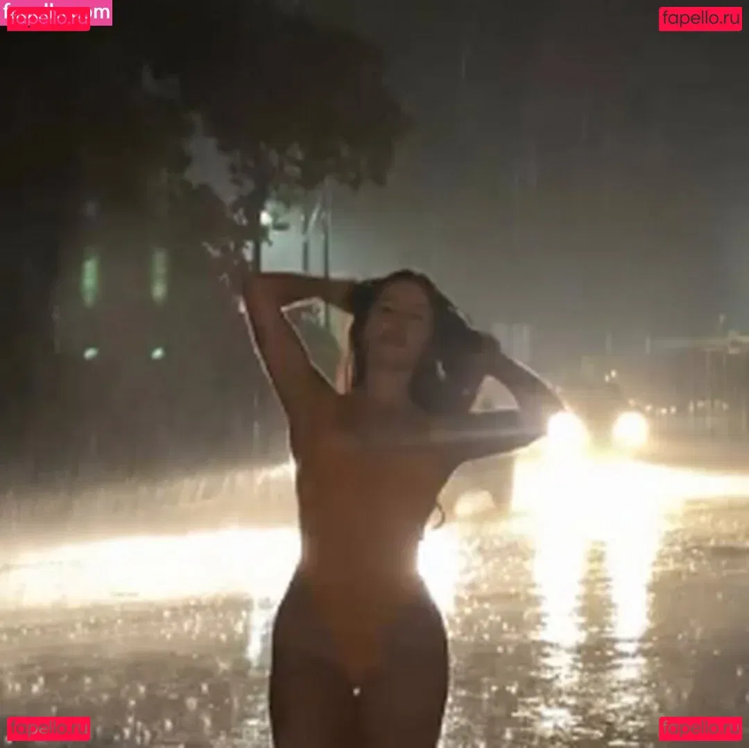 Nathalia Valente Onlyfans Photo Gallery 