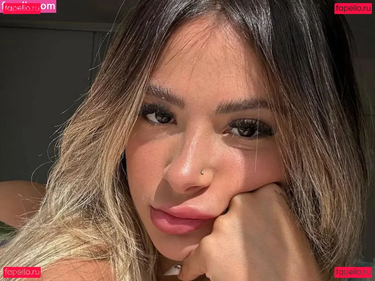 Nathalia Valente Onlyfans Photo Gallery 