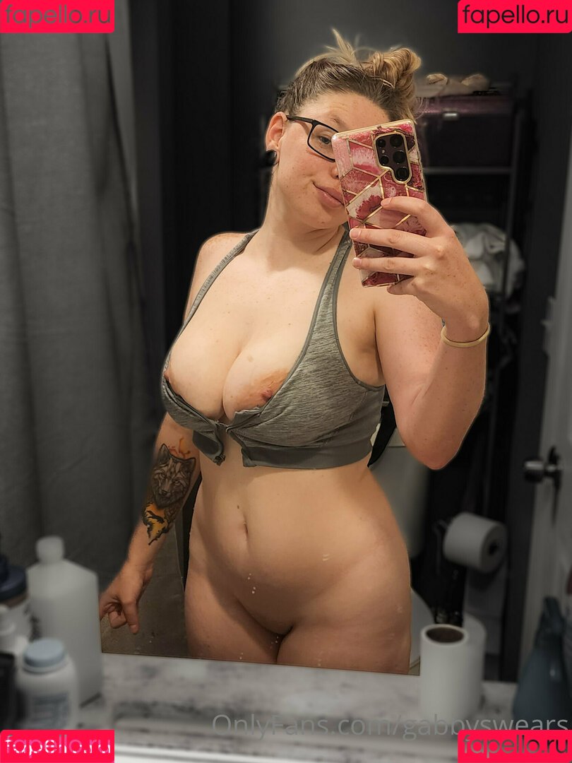 GabbySwears Onlyfans Photo Gallery 