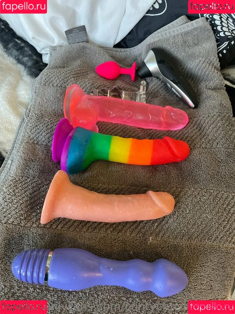 cuntychristinaafree Onlyfans Photo Gallery 