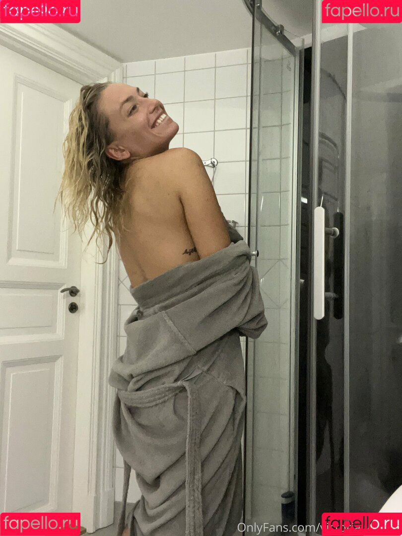 victorialunavip Onlyfans Photo Gallery 