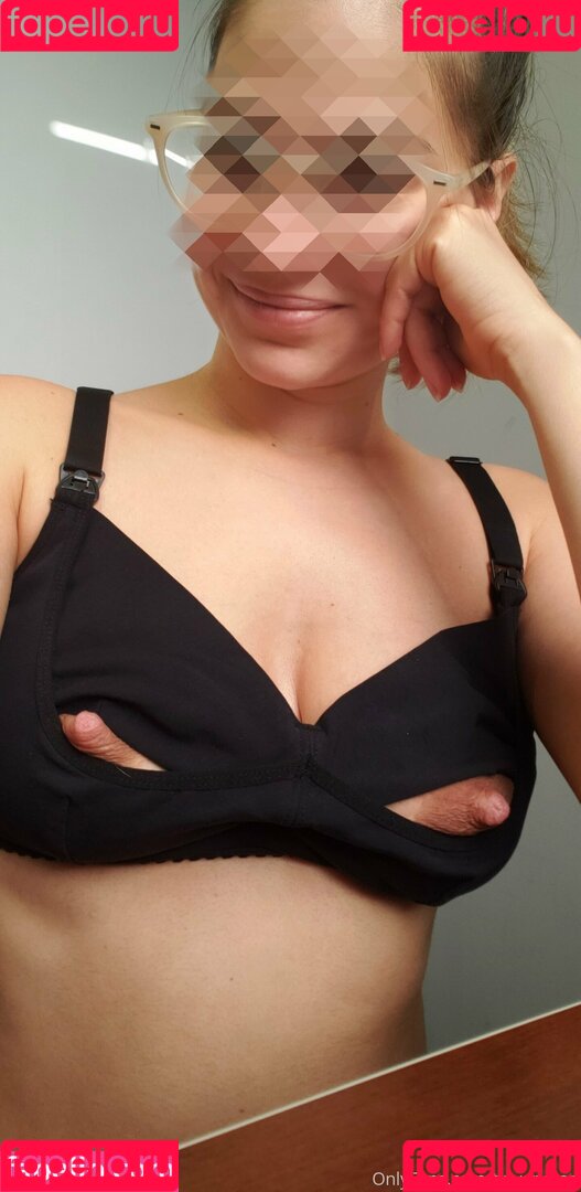 tinyandtan Onlyfans Photo Gallery 