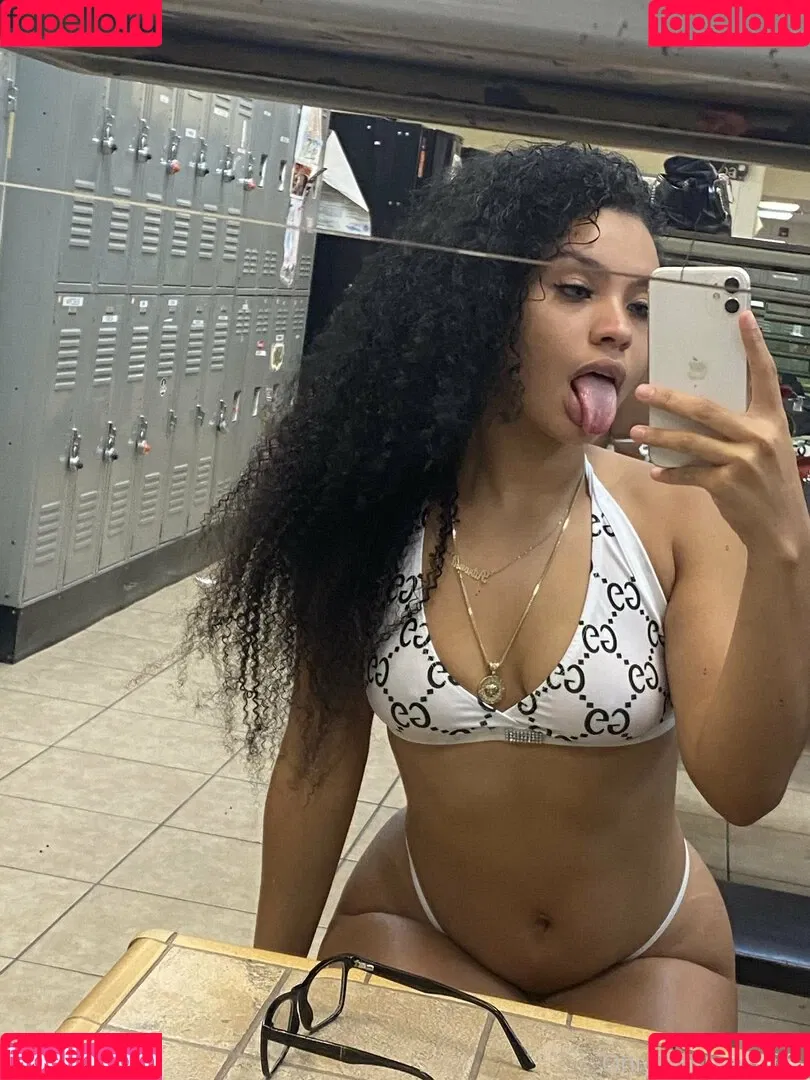 fif_i Onlyfans Photo Gallery 