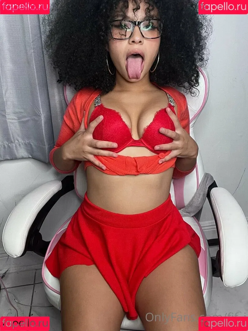 fif_i Onlyfans Photo Gallery 