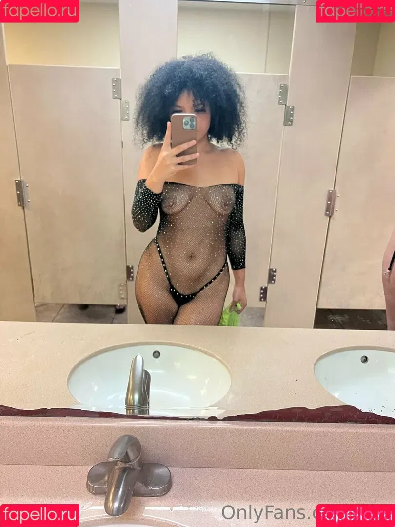 fif_i Onlyfans Photo Gallery 