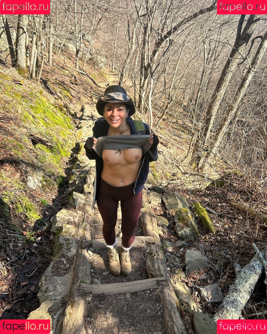 Lena Lawless Onlyfans Photo Gallery 