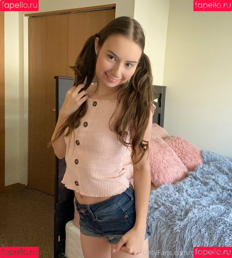 nicoleauclairfree Onlyfans Photo Gallery 