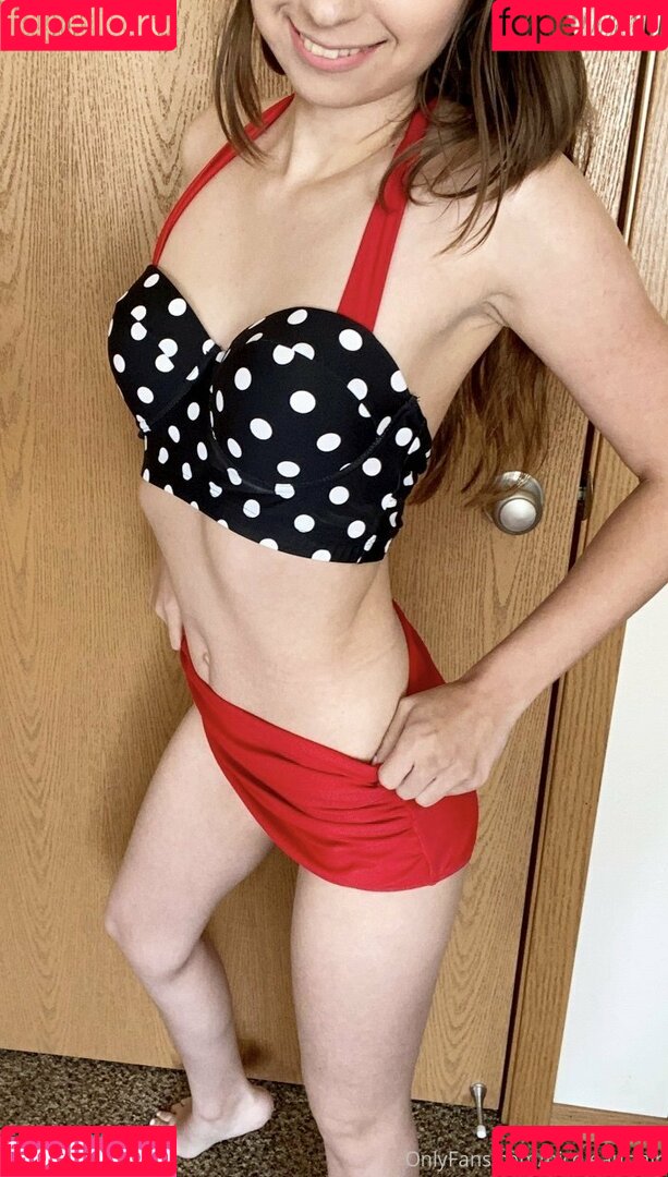 nicoleauclairfree Onlyfans Photo Gallery 