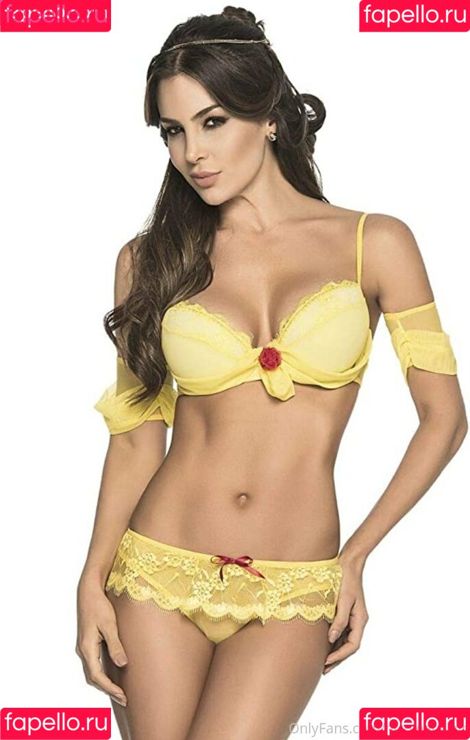 nicoleauclairfree Onlyfans Photo Gallery 