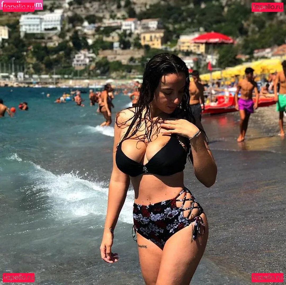 Gianclaudia Di Giacomo Onlyfans Photo Gallery 