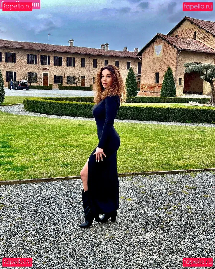 Gianclaudia Di Giacomo Onlyfans Photo Gallery 