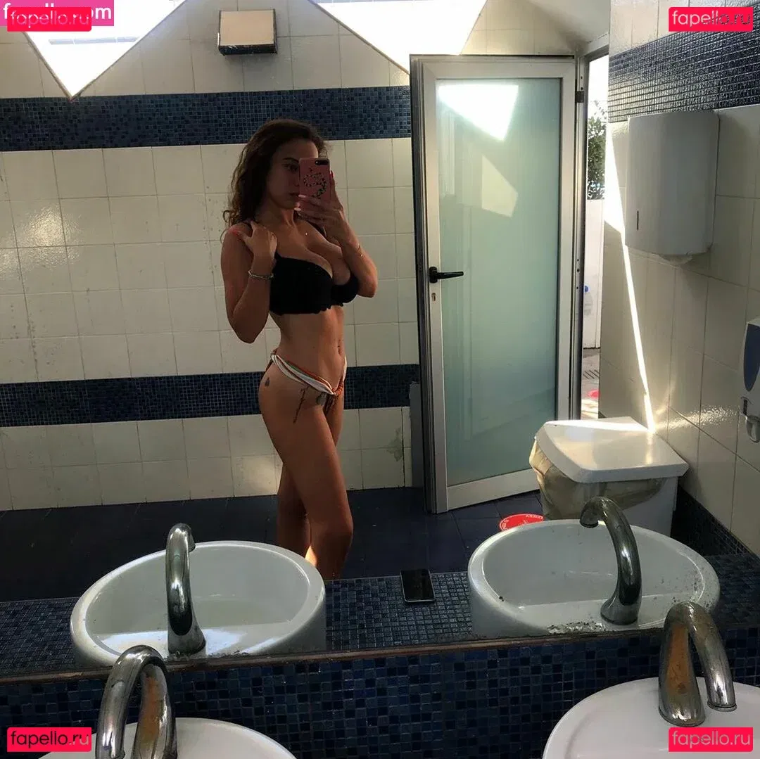 Gianclaudia Di Giacomo Onlyfans Photo Gallery 