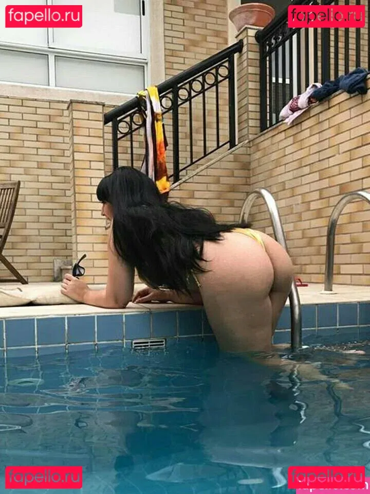 dgafbella Onlyfans Photo Gallery 