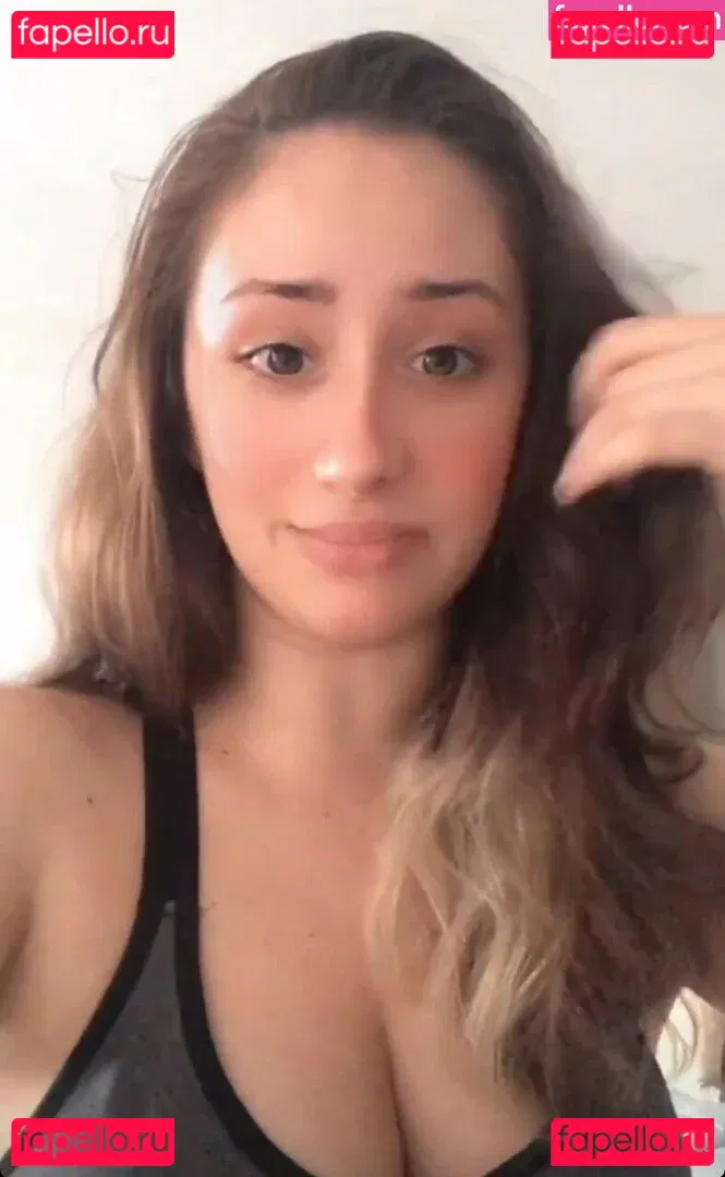 dgafbella Onlyfans Photo Gallery 