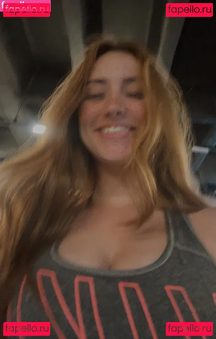 dgafbella Onlyfans Photo Gallery 