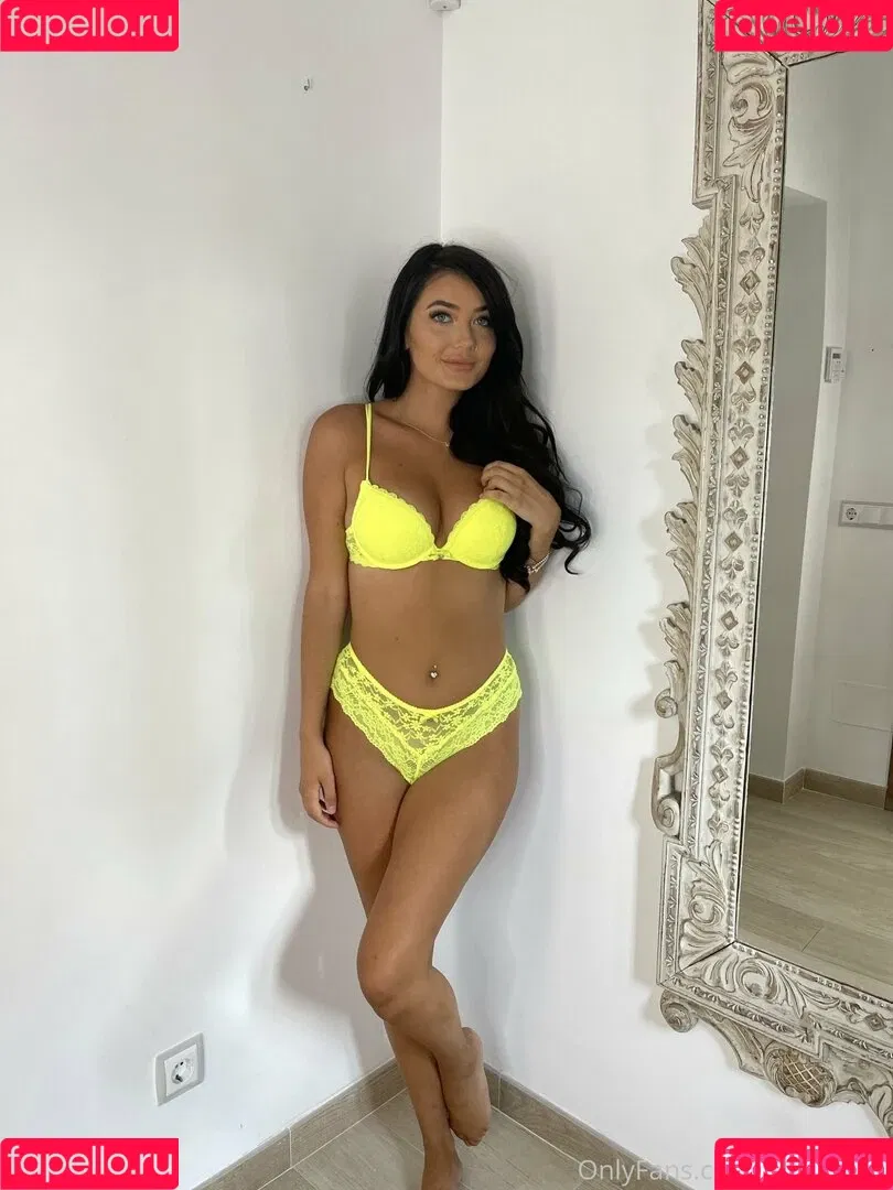 lorinajane Onlyfans Photo Gallery 