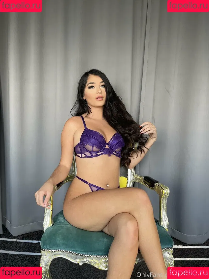 lorinajane Onlyfans Photo Gallery 