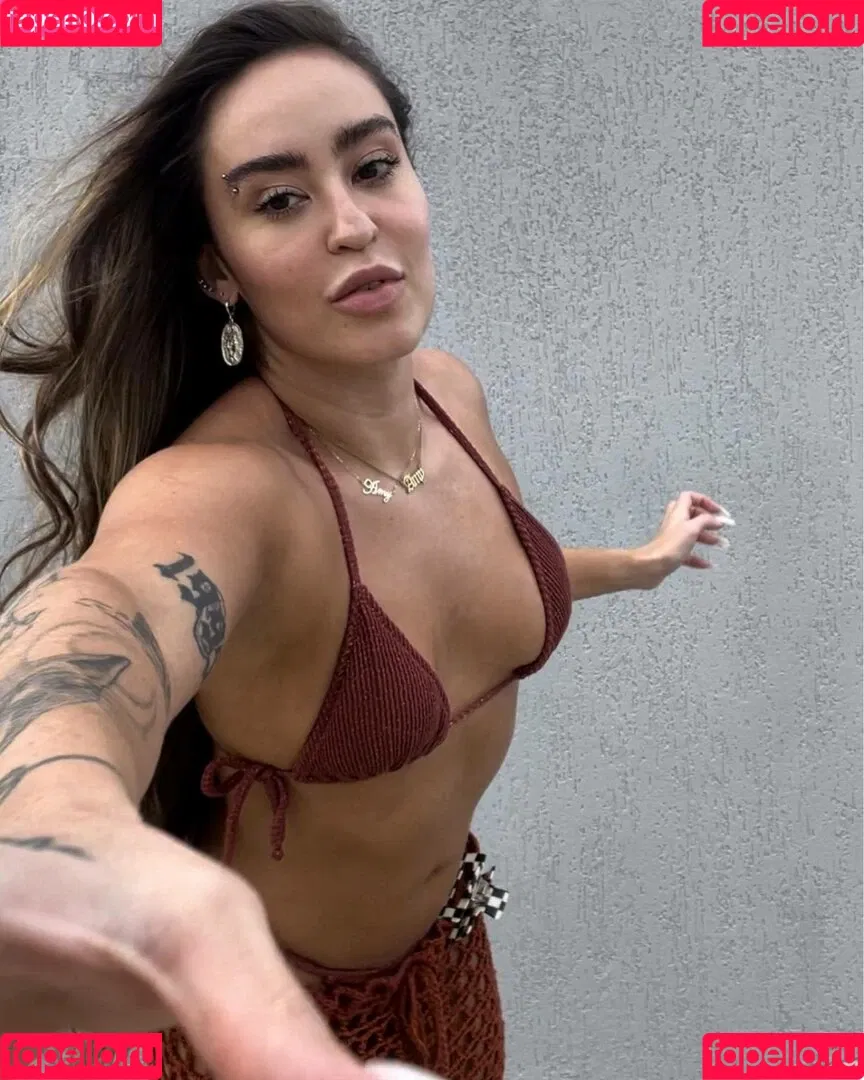 Amy Reis Onlyfans Photo Gallery 