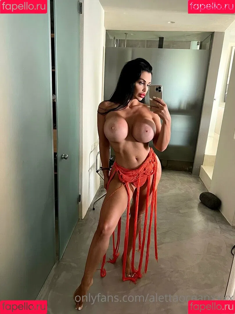alettaoceanxxxx Onlyfans Photo Gallery 