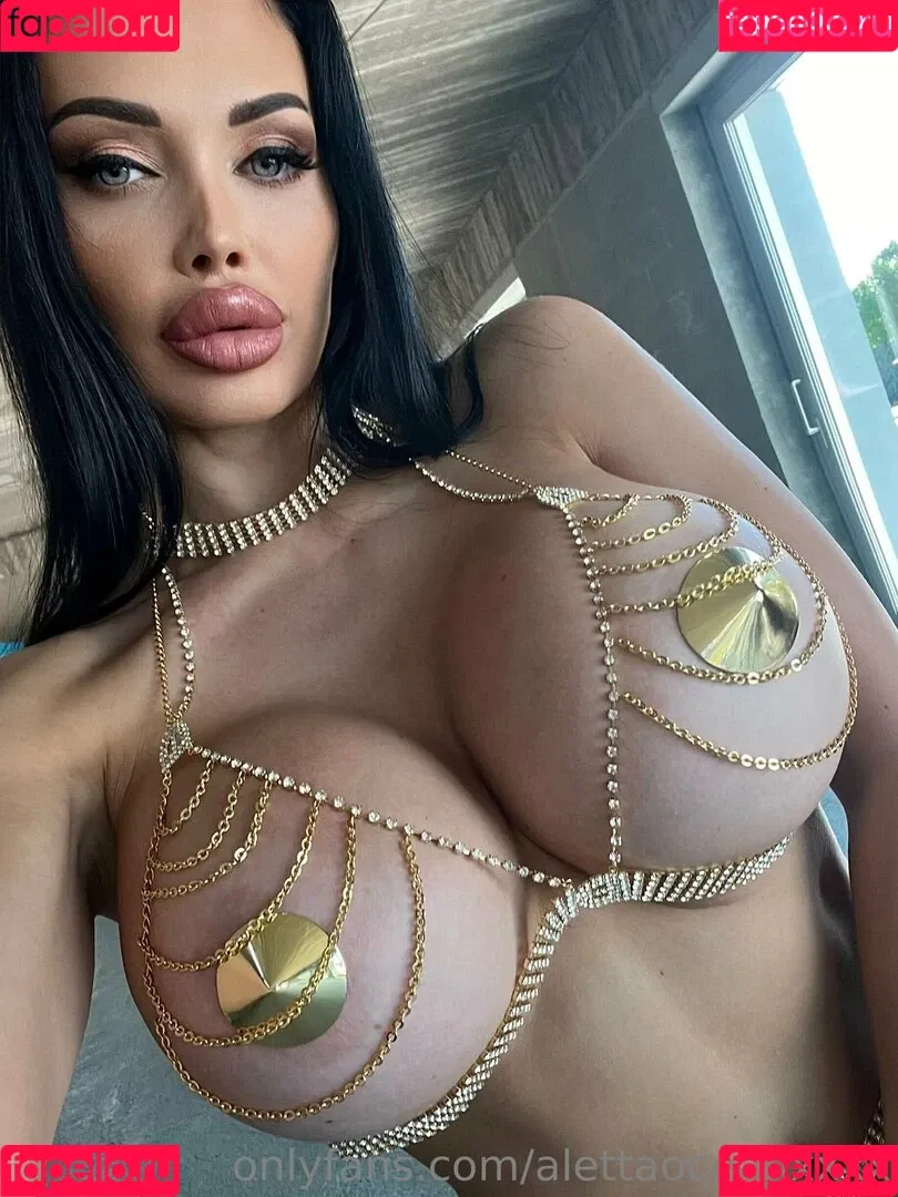alettaoceanxxxx Onlyfans Photo Gallery 