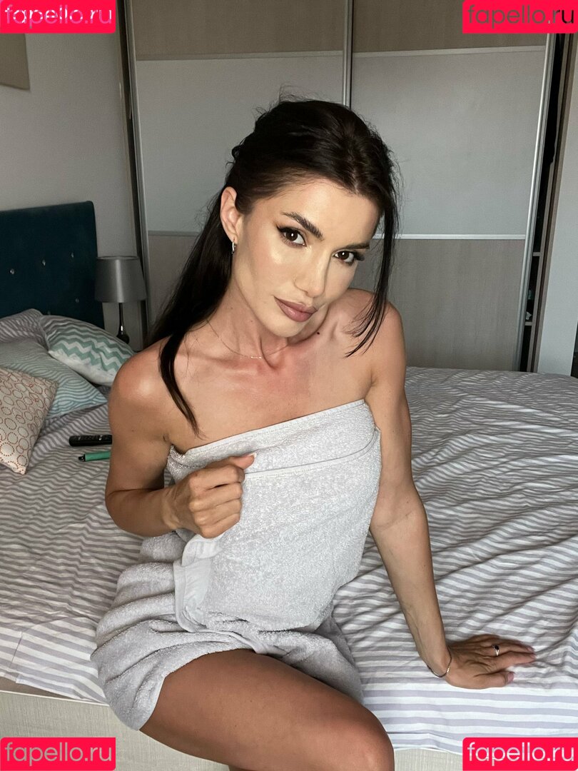 Amanda Sins ???? Onlyfans Photo Gallery 
