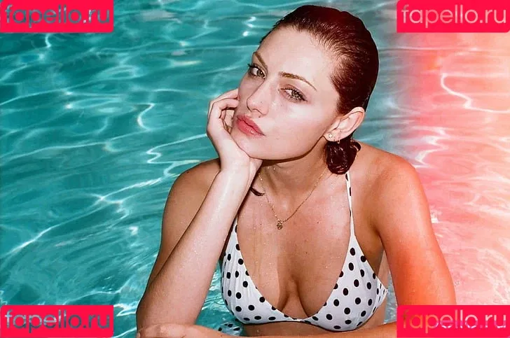 Phoebe Tonkin Onlyfans Photo Gallery 