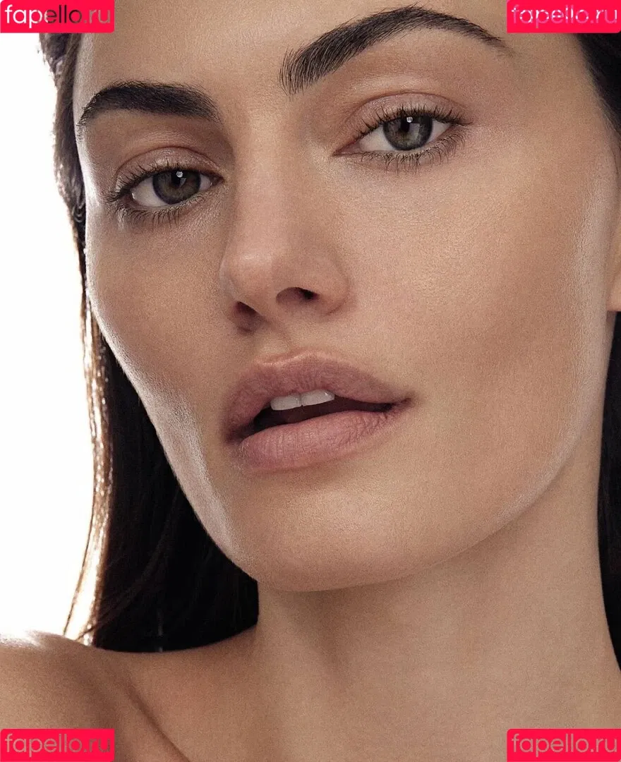 Phoebe Tonkin Onlyfans Photo Gallery 