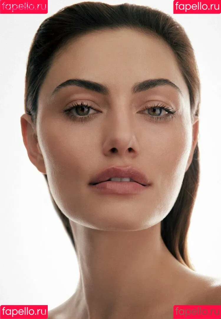 Phoebe Tonkin Onlyfans Photo Gallery 