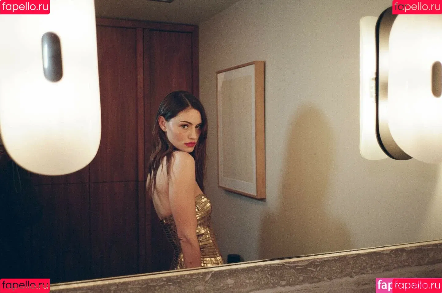 Phoebe Tonkin Onlyfans Photo Gallery 