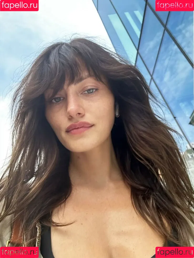 Phoebe Tonkin Onlyfans Photo Gallery 
