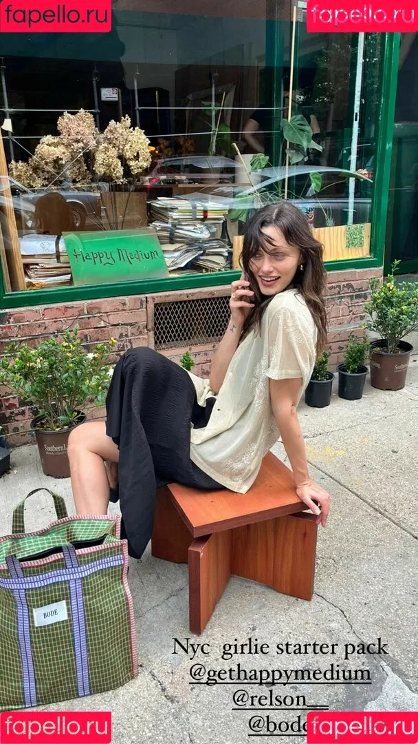 Phoebe Tonkin Onlyfans Photo Gallery 