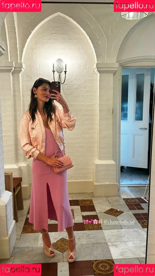 Phoebe Tonkin Onlyfans Photo Gallery 
