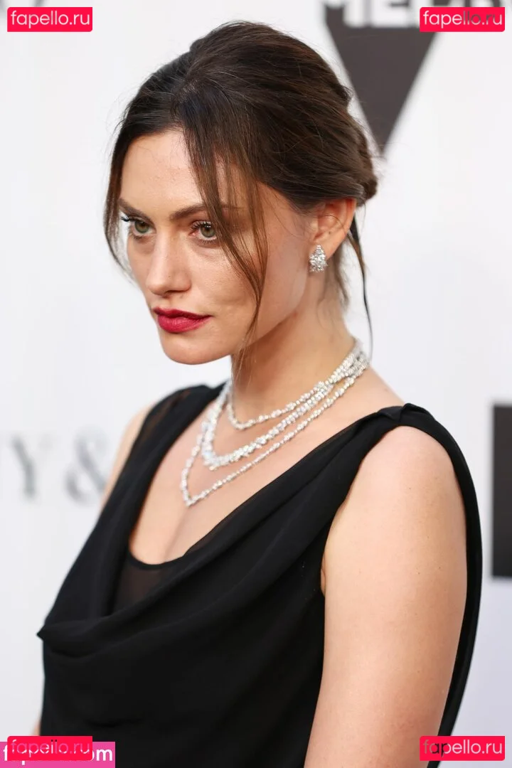 Phoebe Tonkin Onlyfans Photo Gallery 