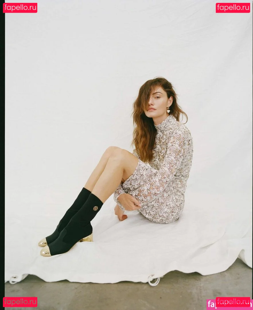 Phoebe Tonkin Onlyfans Photo Gallery 