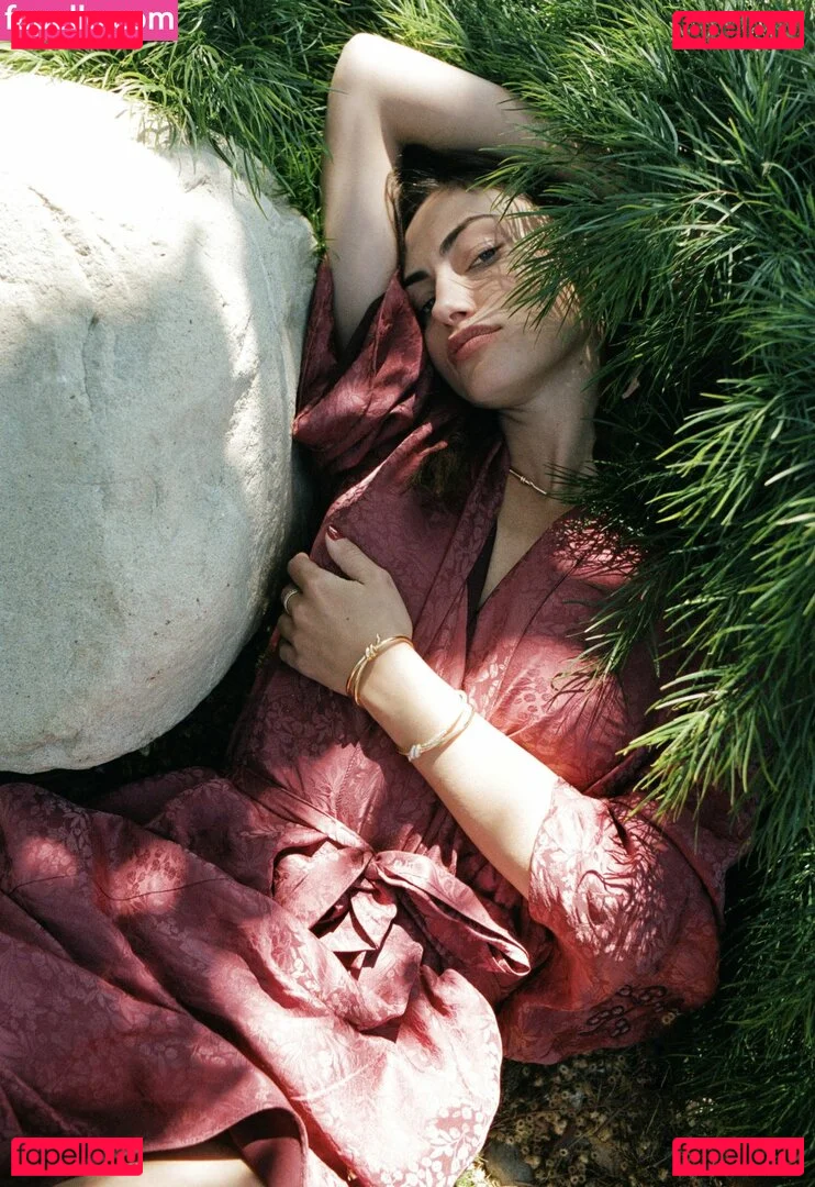 Phoebe Tonkin Onlyfans Photo Gallery 