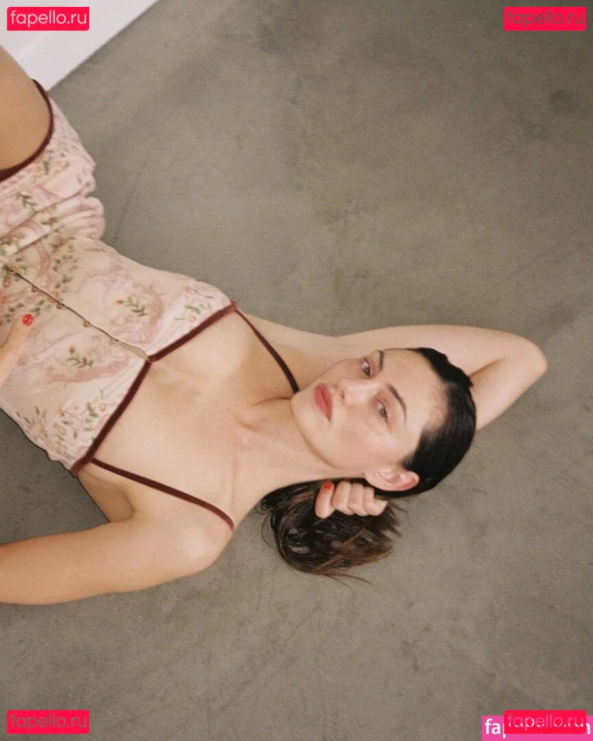 Phoebe Tonkin Onlyfans Photo Gallery 