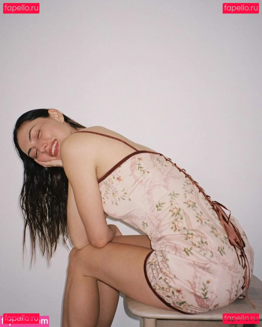 Phoebe Tonkin Onlyfans Photo Gallery 