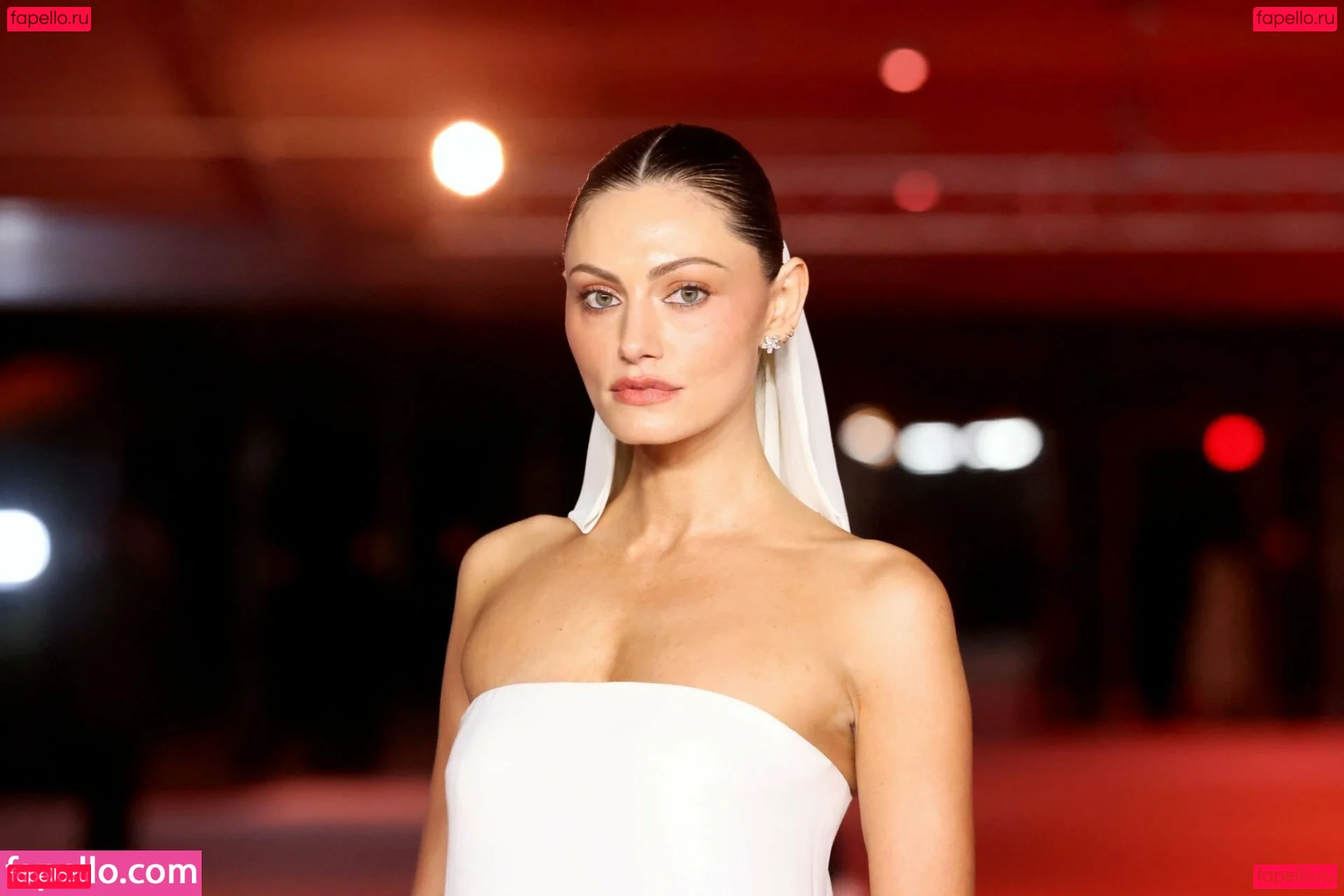 Phoebe Tonkin Onlyfans Photo Gallery 