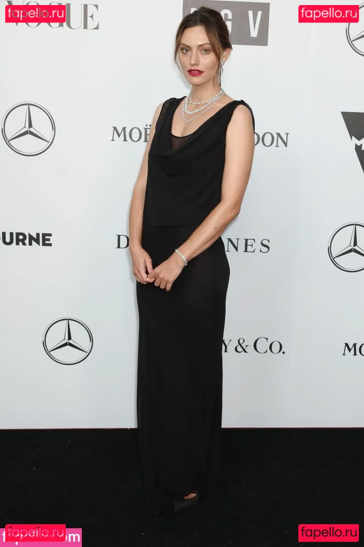 Phoebe Tonkin Onlyfans Photo Gallery 