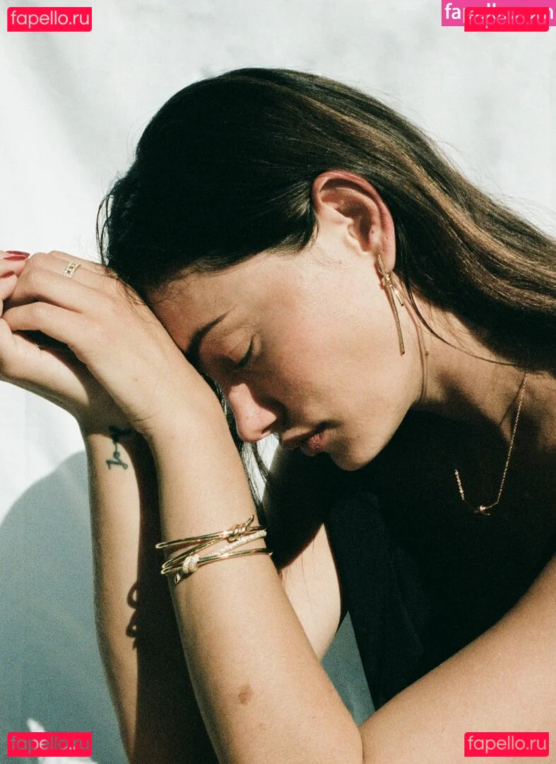 Phoebe Tonkin Onlyfans Photo Gallery 