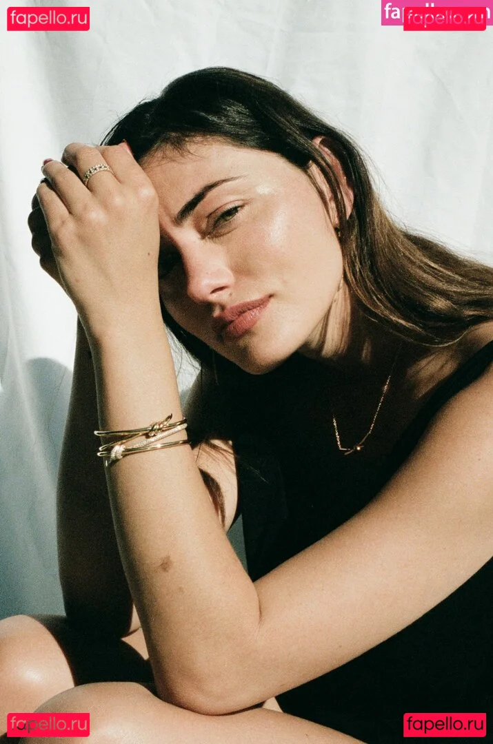 Phoebe Tonkin Onlyfans Photo Gallery 