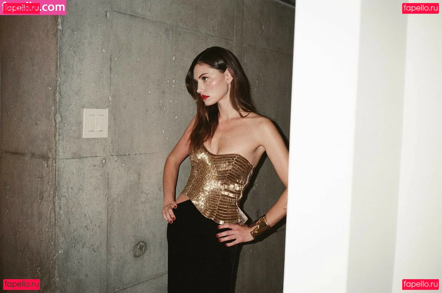 Phoebe Tonkin Onlyfans Photo Gallery 